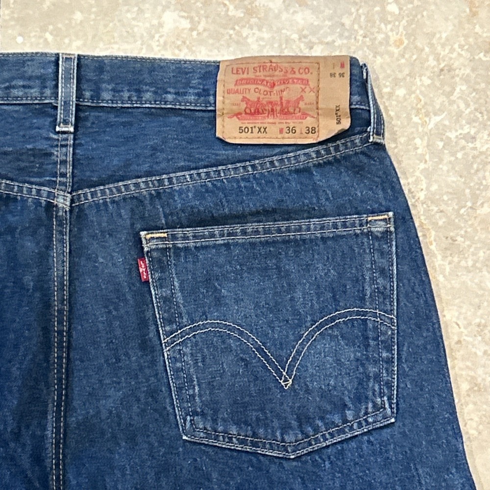 Vintage Levis 501XX Jeans Mens 36x38 Blue Denim Straight Button Fly (Fits 36x36)